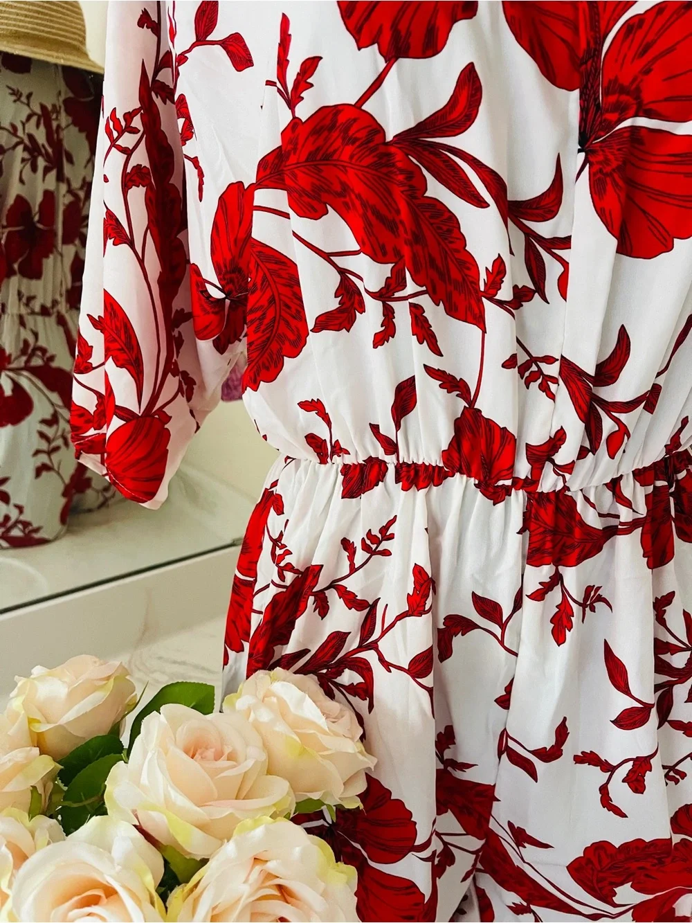 RAW EDGE Women’s Jumpsuit LARGE Red white Floral Overall Wide Leg size L - Picture 3 of 5